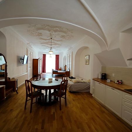 Clasic Studio Central Брашов Экстерьер фото