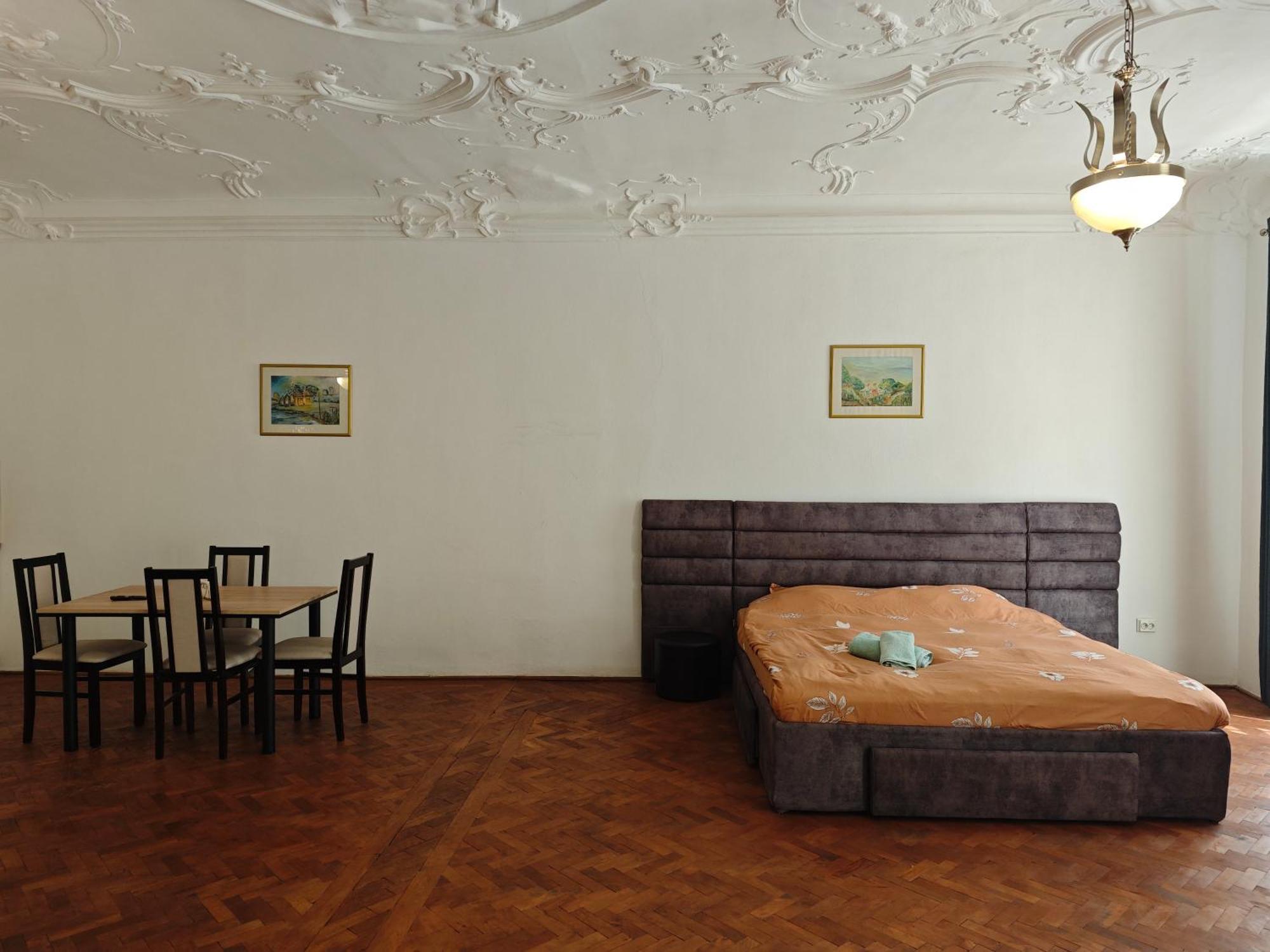 Clasic Studio Central Брашов Экстерьер фото