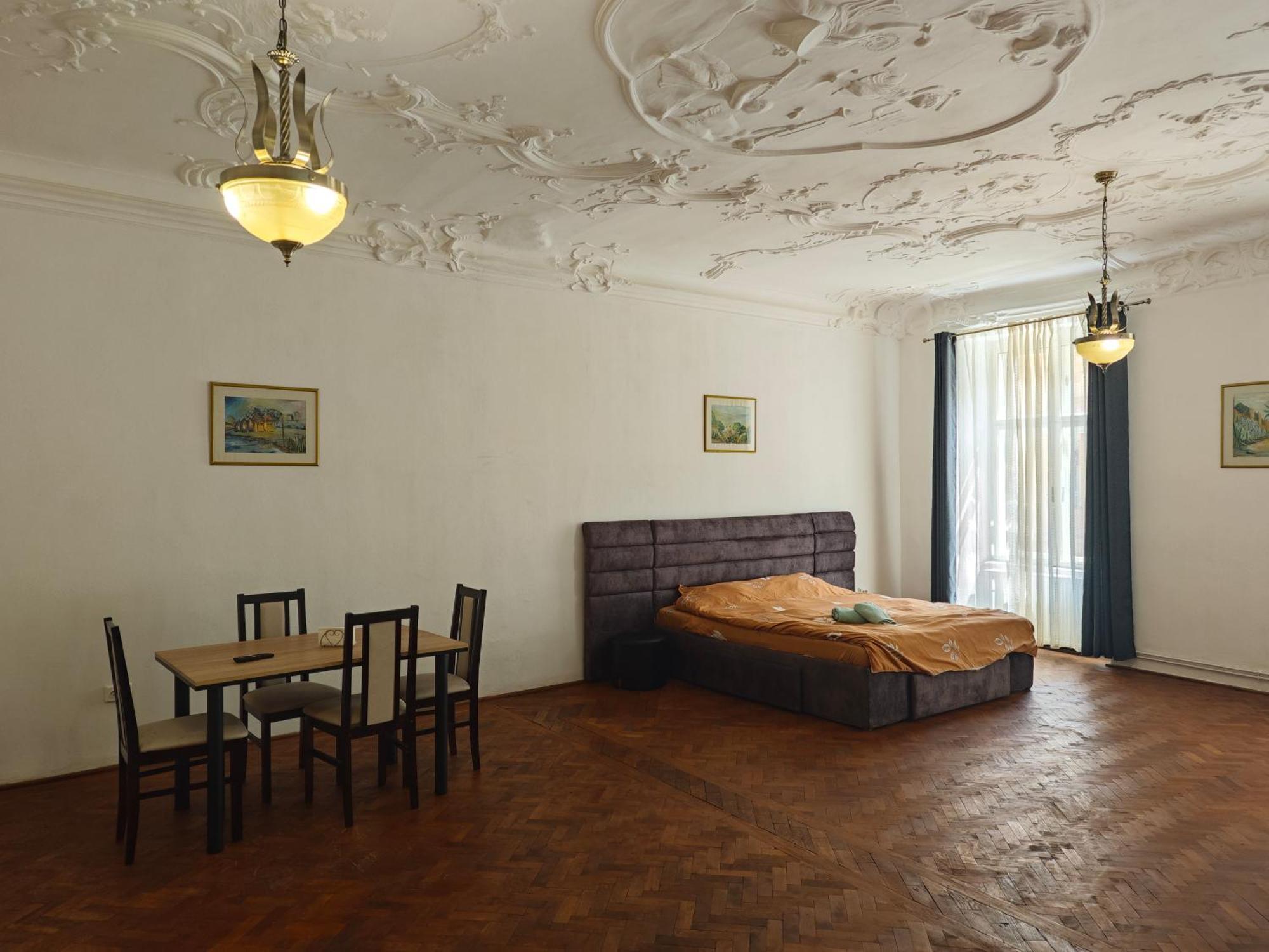 Clasic Studio Central Брашов Экстерьер фото