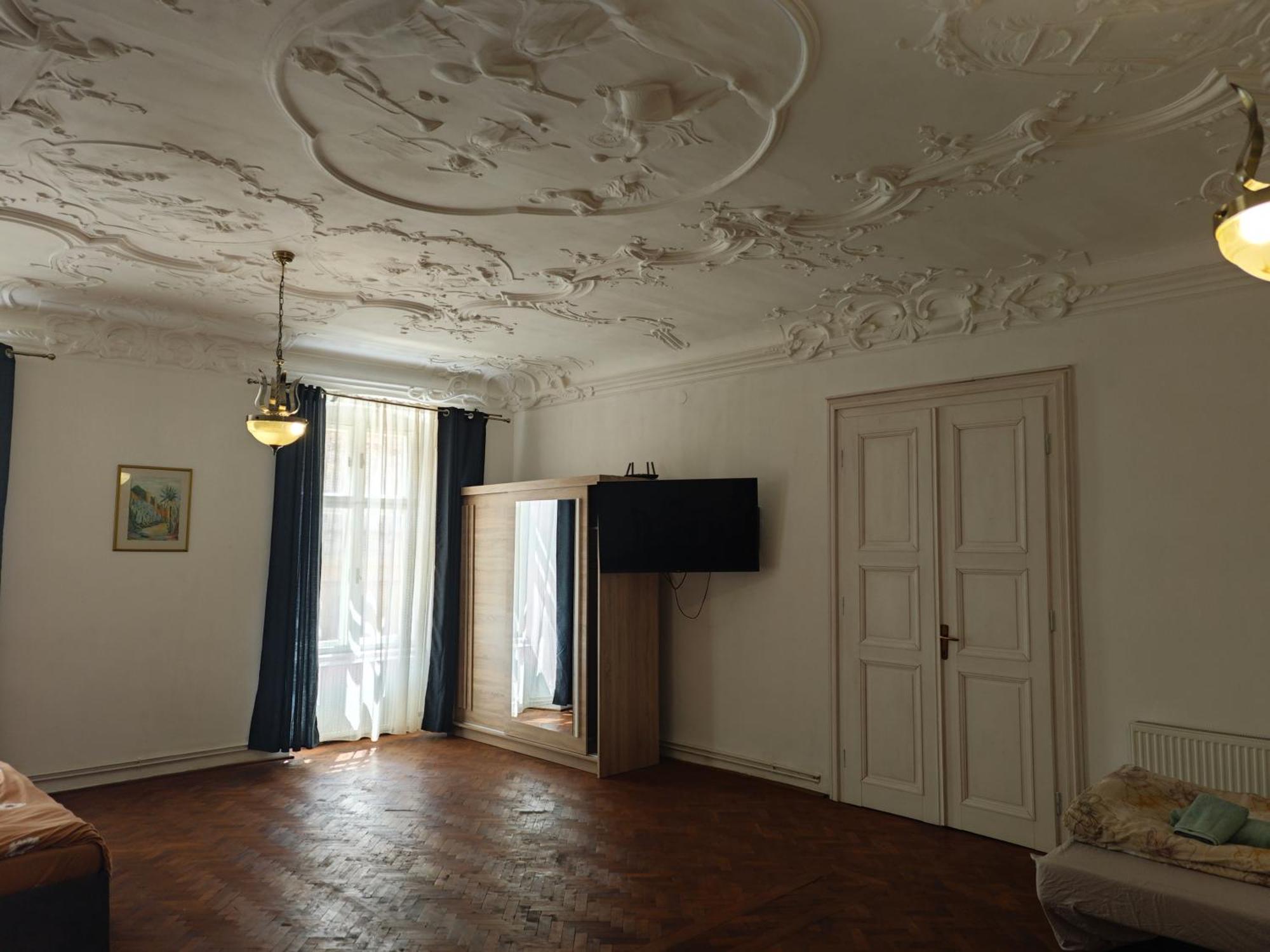 Clasic Studio Central Брашов Экстерьер фото