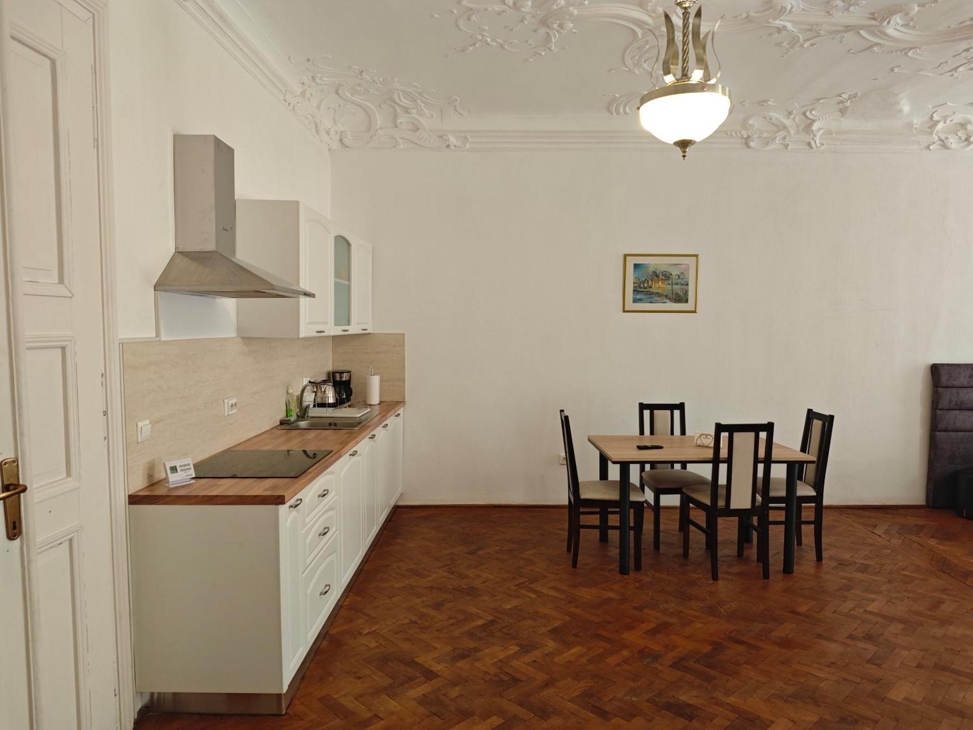 Clasic Studio Central Брашов Экстерьер фото