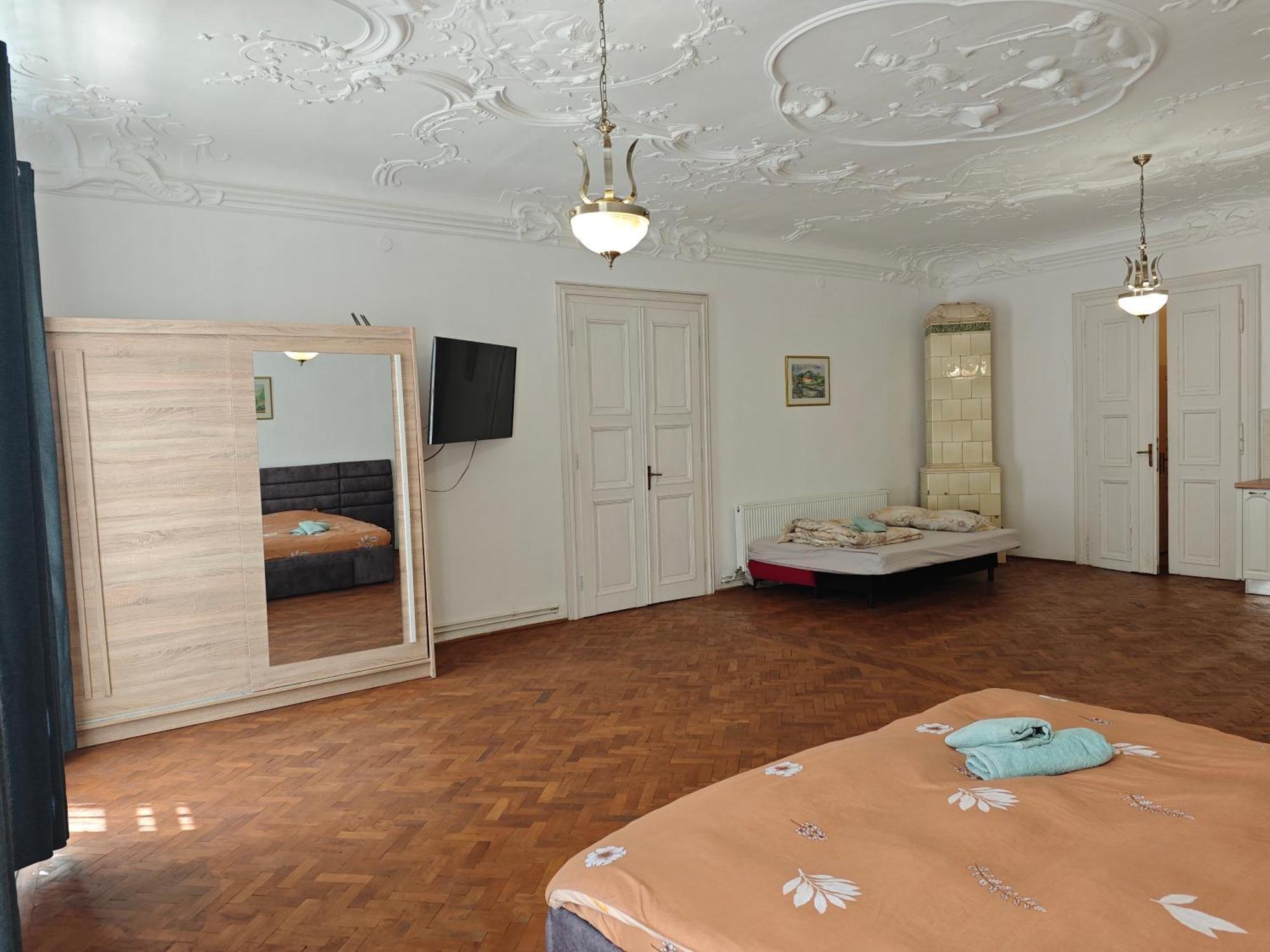 Clasic Studio Central Брашов Экстерьер фото
